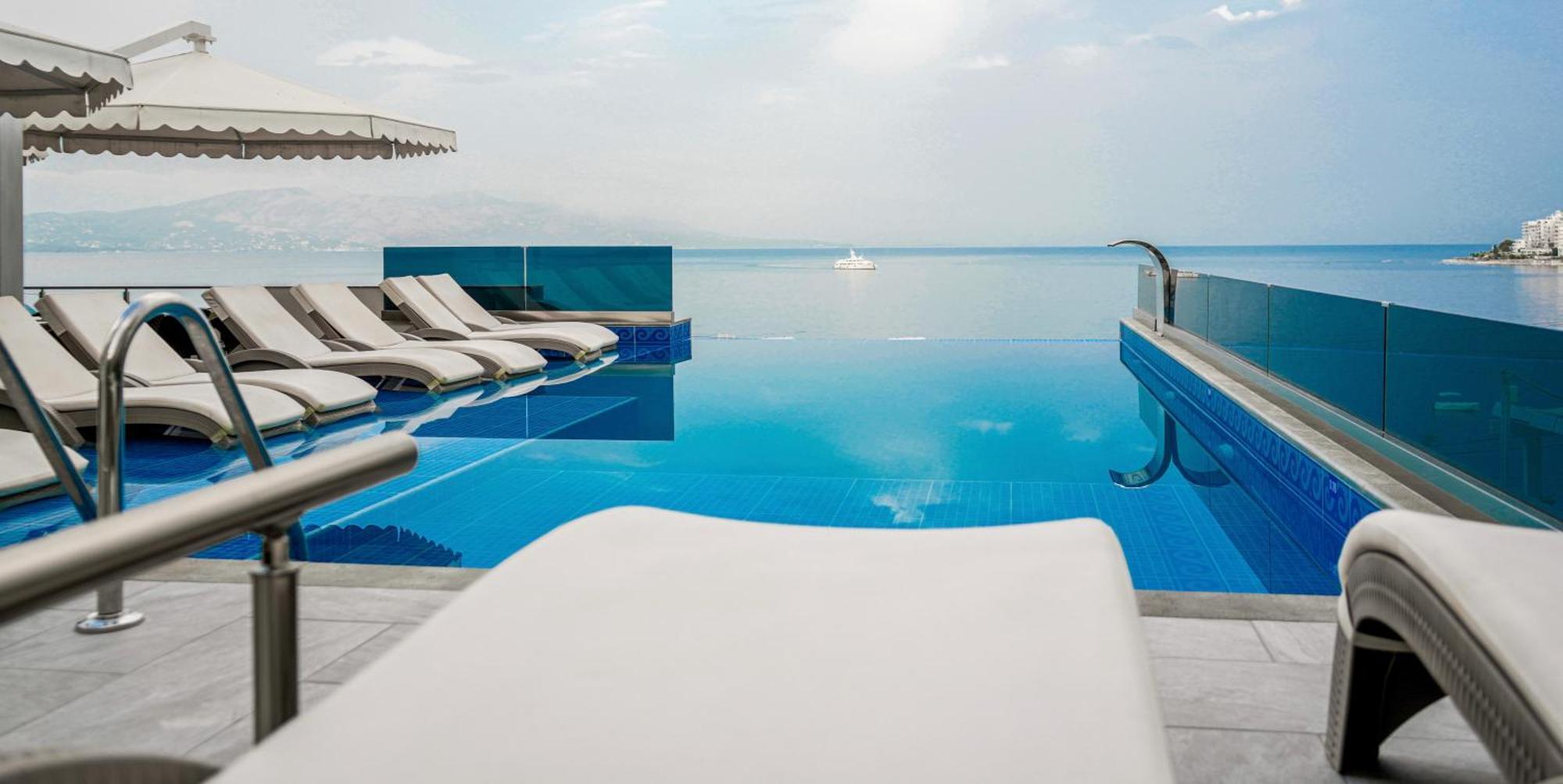 Hotel Serxho Sarande Exterior photo