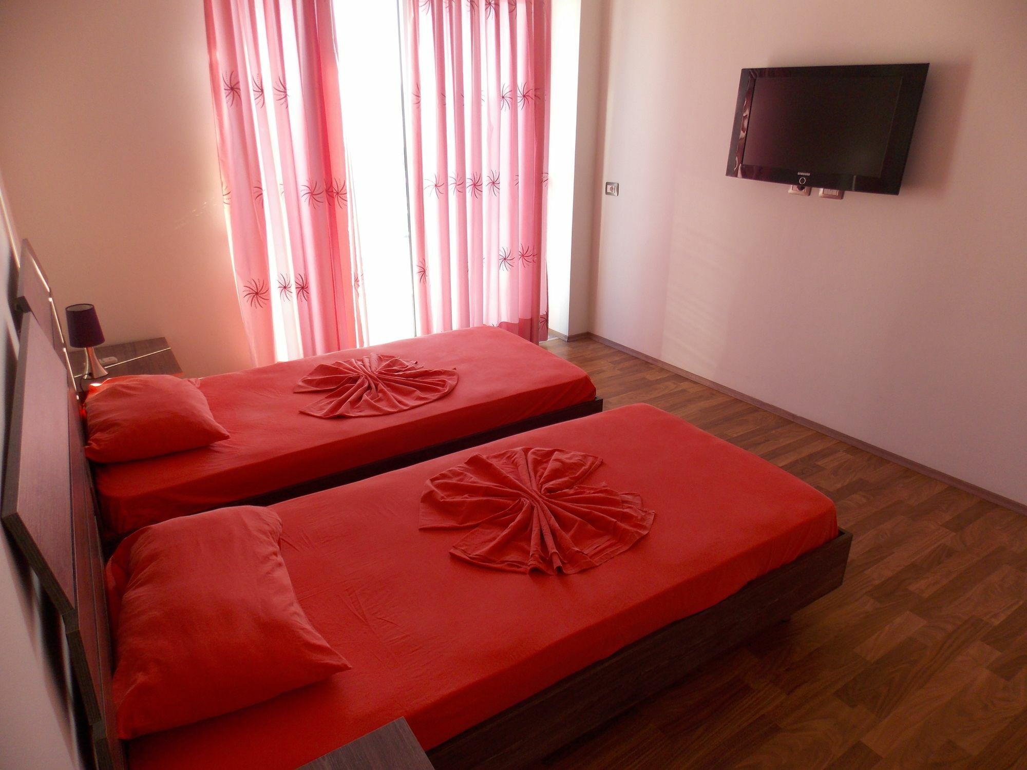 Hotel Serxho Sarande Exterior photo