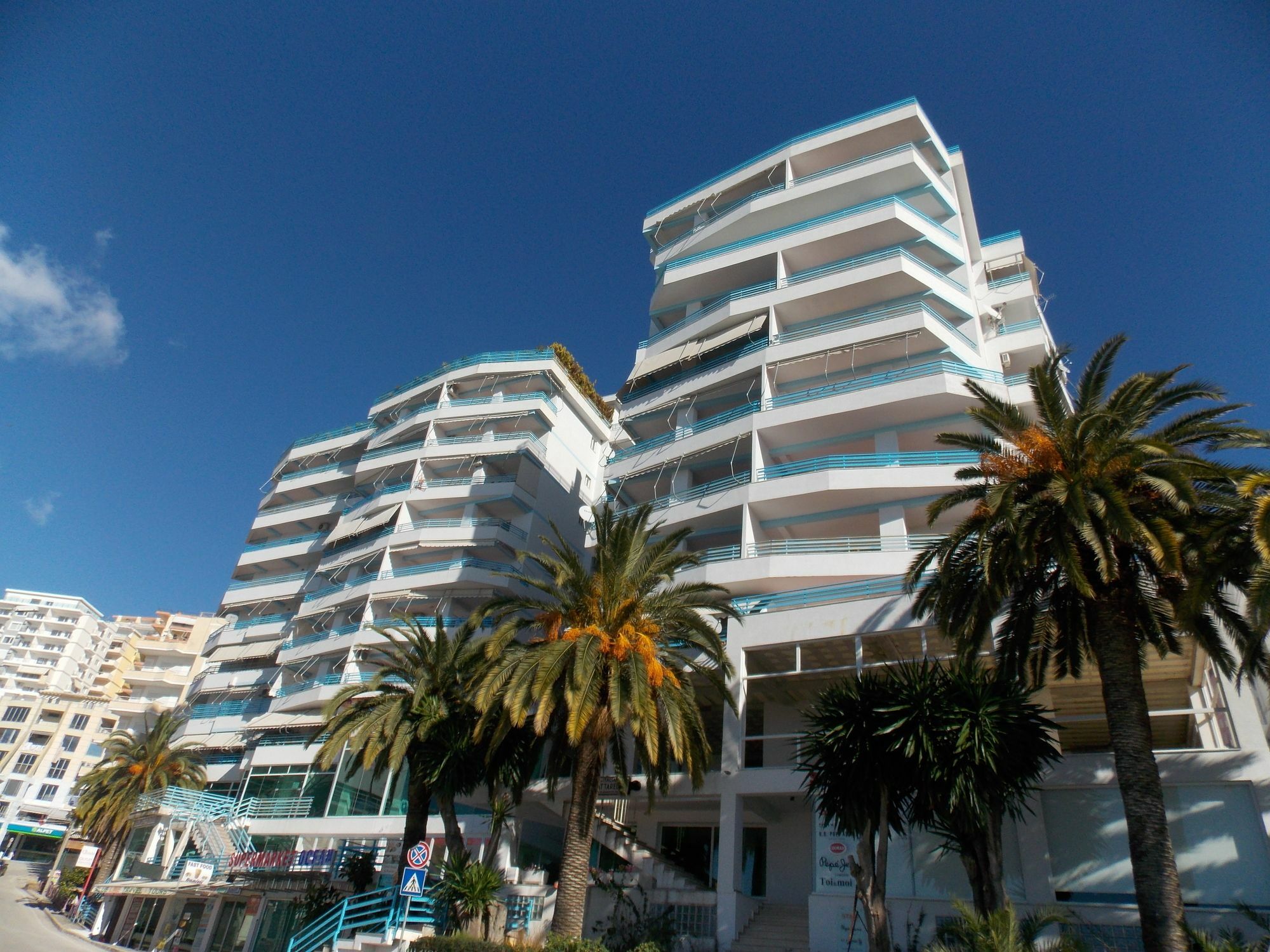 Hotel Serxho Sarande Exterior photo