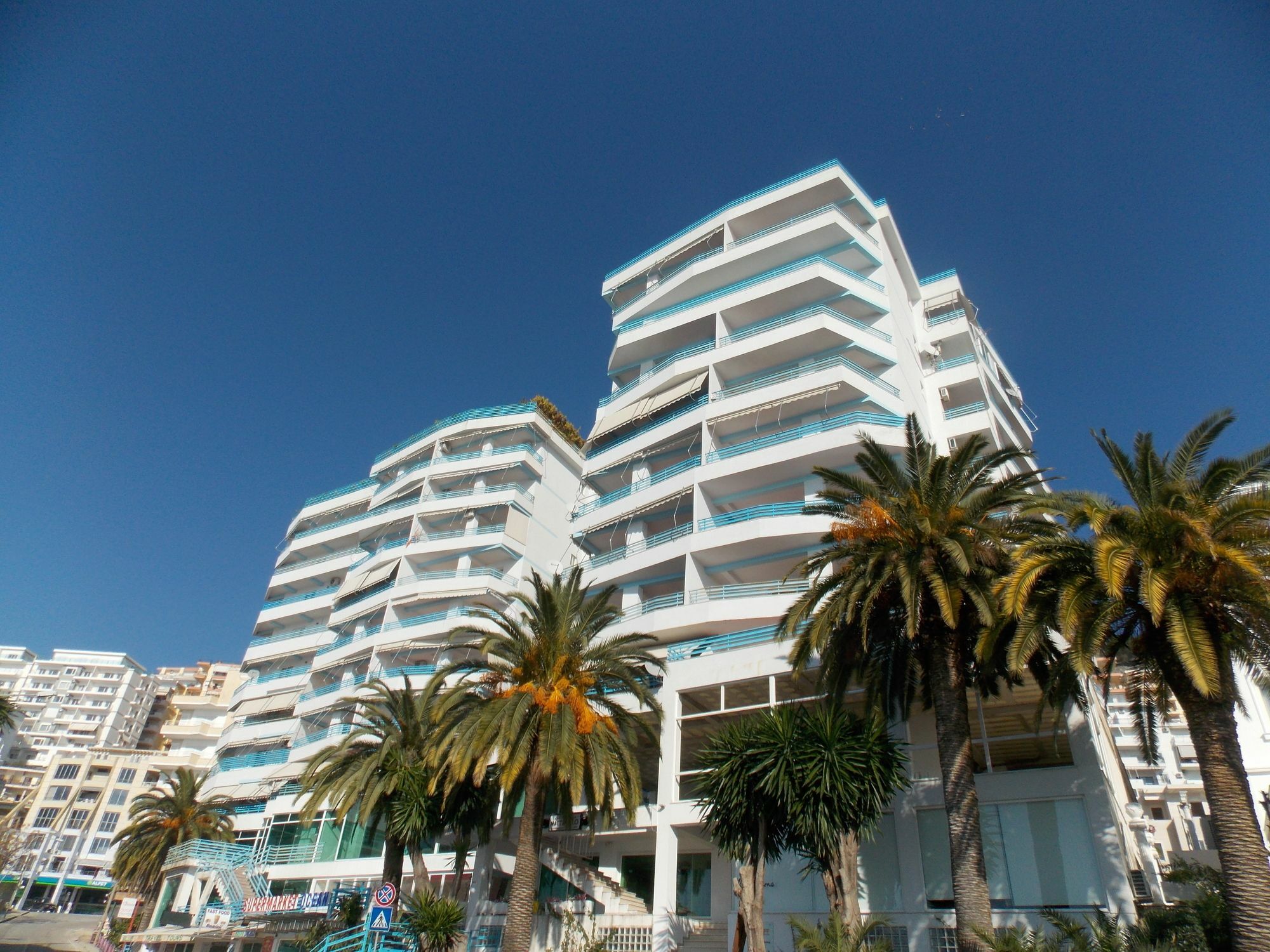 Hotel Serxho Sarande Exterior photo