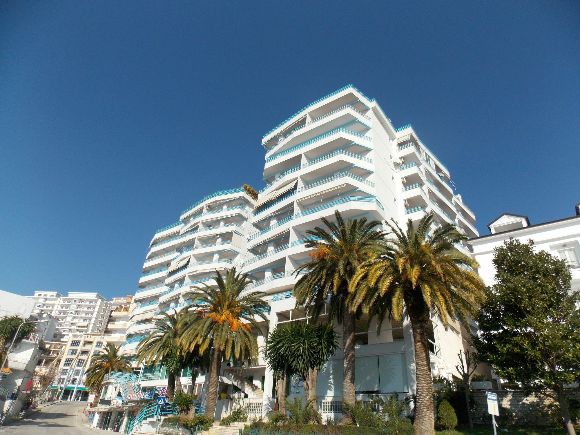 Hotel Serxho Sarande Exterior photo